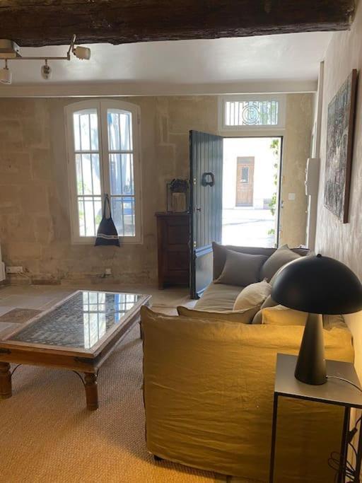 Charmant Pied A Terre Arlesien, Rez De Chaussee Appartamento